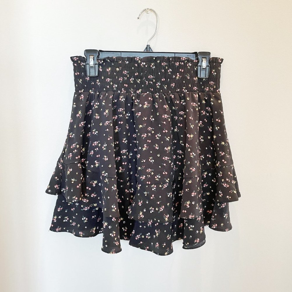Socialite Floral Print Tiered Miniskirt - Medium - Black
